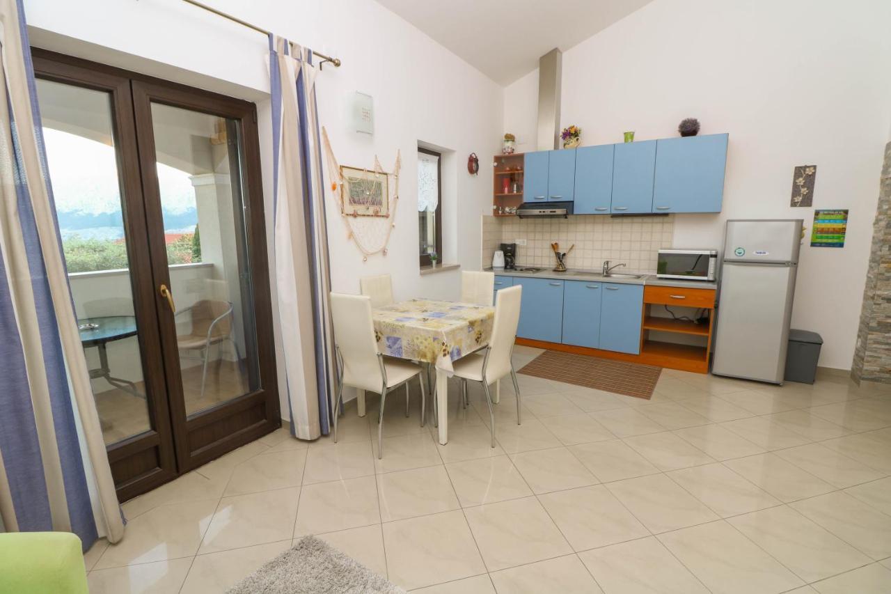 Apartments Blue And Green With Balcony Baska  Exterior photo